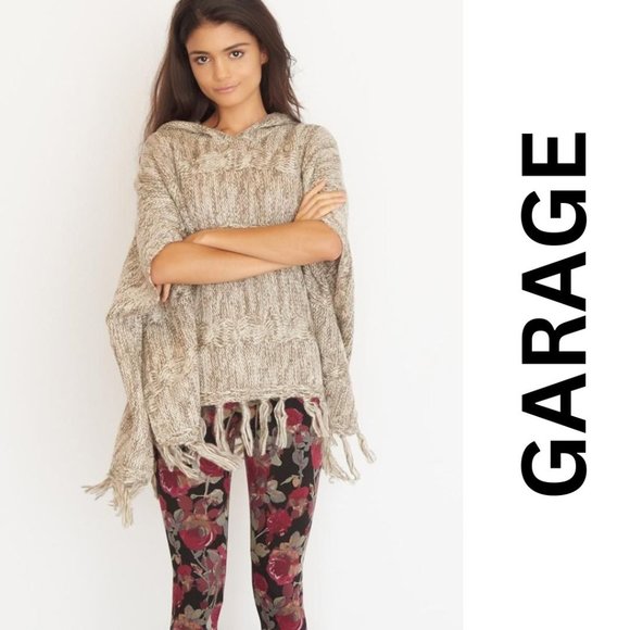 NWOT, Garage Hooded Knit Poncho Size S - Picture 6 of 17